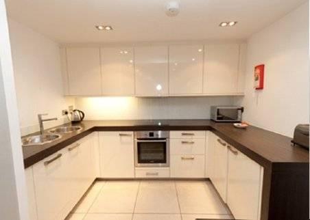 Times Square Serviced Apartments Londen Buitenkant foto
